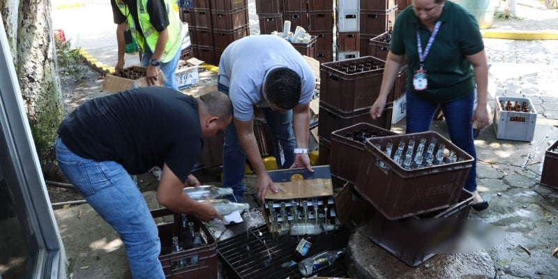 destruyen bebidas alcoholicas (1)