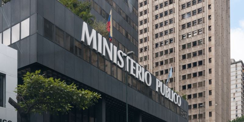 Fiscalía de Venezuela emite orden de arresto contra el expresidente Juan Gaidó