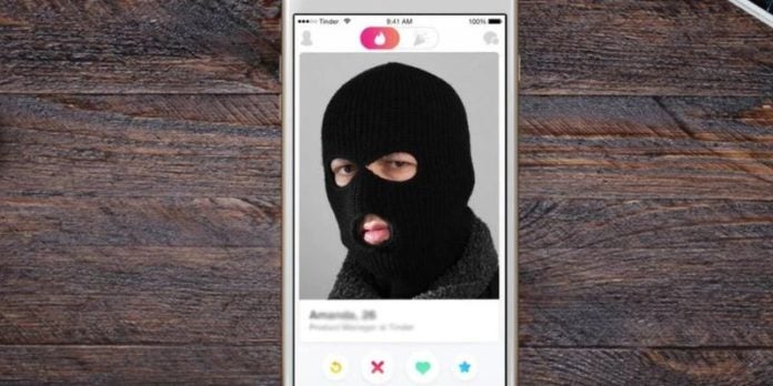 Detectan florecimiento de estafas románticas en Tinder