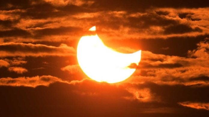 ¡En cuenta regresiva! Recomendaciones para cuidar su vista durante el eclipse anular