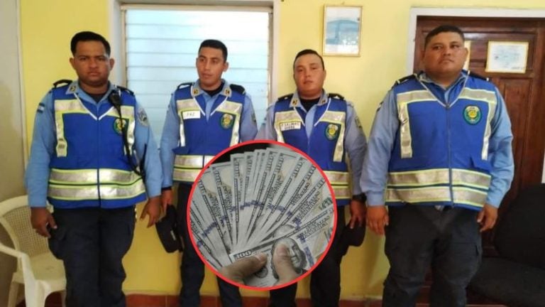 Policías exigían dinero conductor