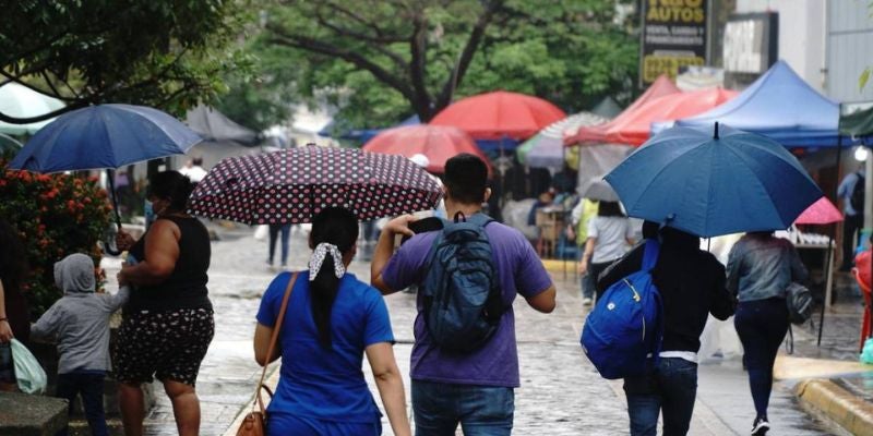 Alerta verde en 4 departamentos; sistema de baja presión dejará lluvias