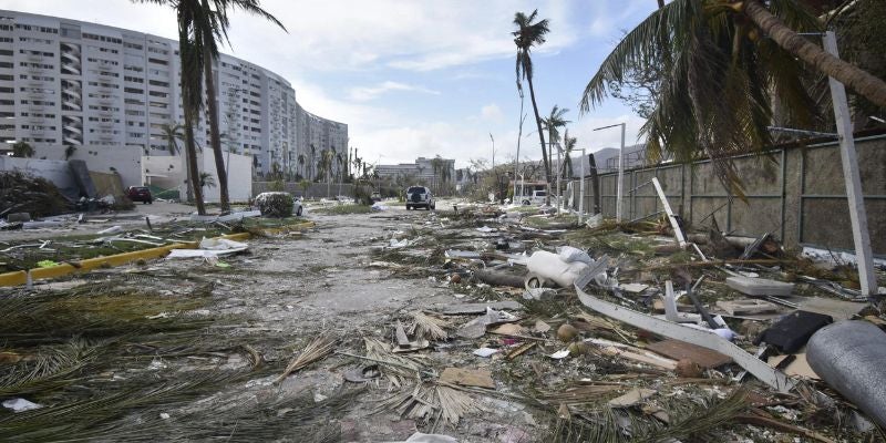 Aumentan a 48 los muertos por el huracán Otis en México