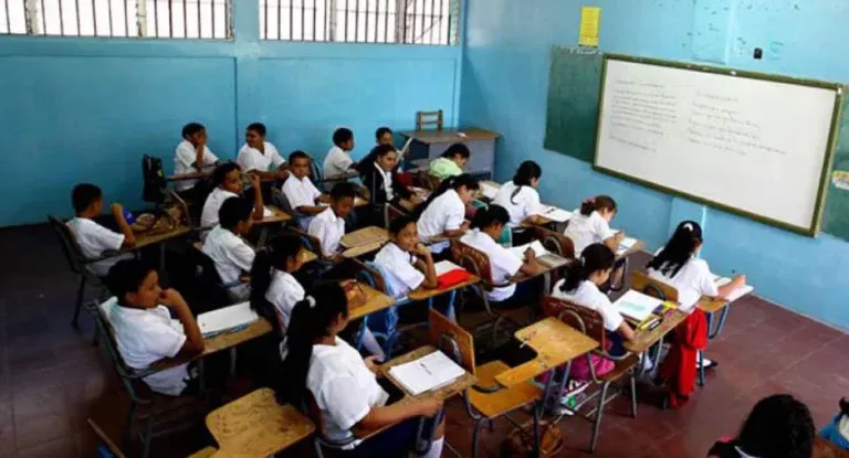 ESCUELAS