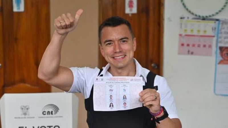 Noboa gana las elecciones en Ecuador
