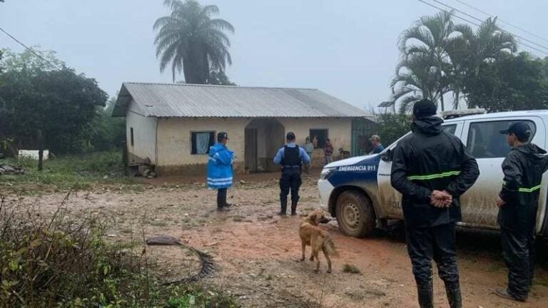 Ayuda a comunidades en Santa Bárbara