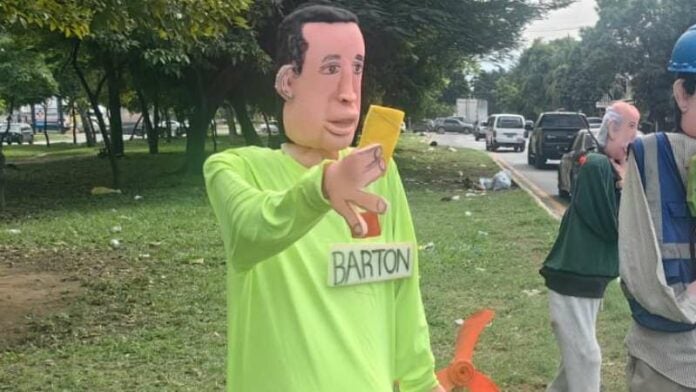 Monigote Iván Barton