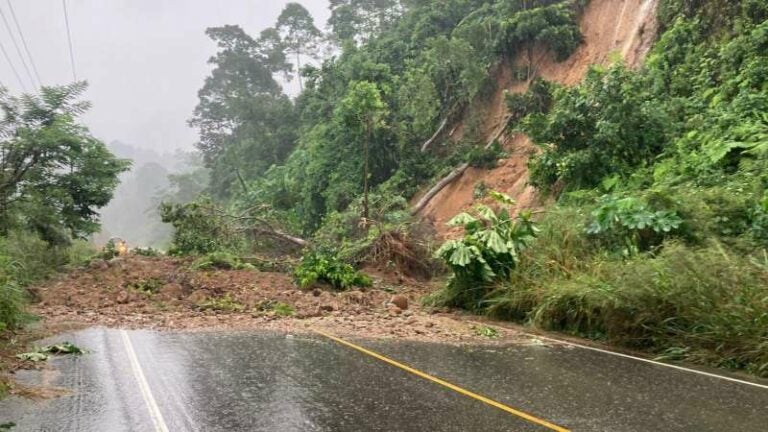 Derrumbe en Cuyamel