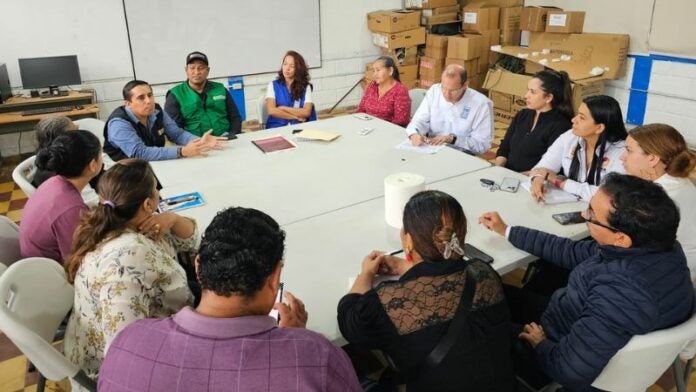 Pnud se reúne con líderes comunitarios de la Rivera Hernández