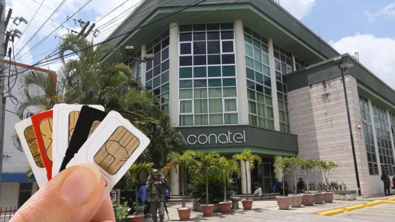 Conatel sanciona a operadores de telefonía por no regular la venta de chips