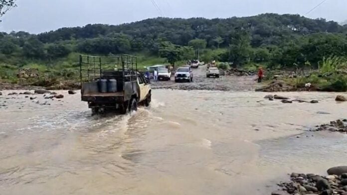 Incomunicado Corquín río Aruco