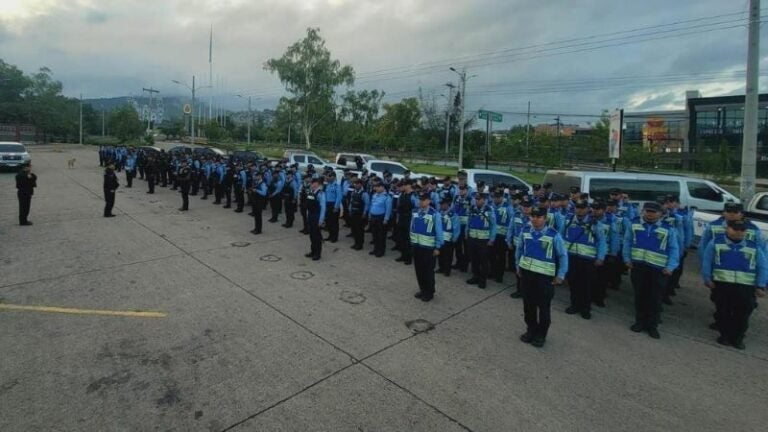 policías en marcha del BOC