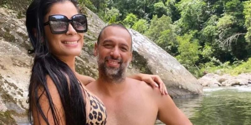 Fabio de Souza propone matrimonio en las paradisiacas playas de Roatán