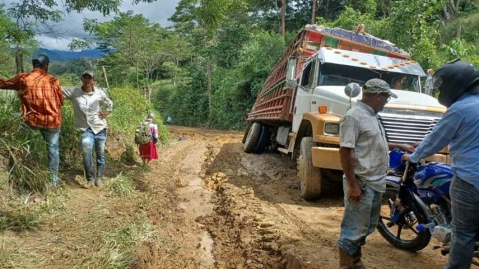 Emergencia en Trojes, El Paraíso.