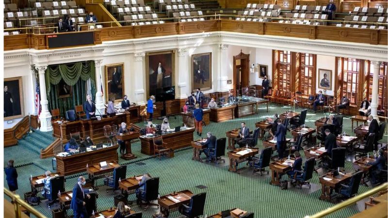 Texas aprueba arresto de migrantes sospechosos de ser indocumentados