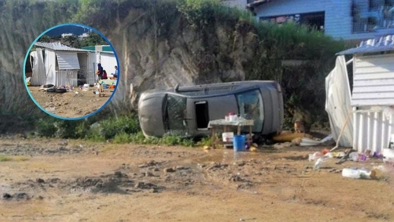 Carro se sale de la carretera y cae sobre un local en Santa Rosa de Copán