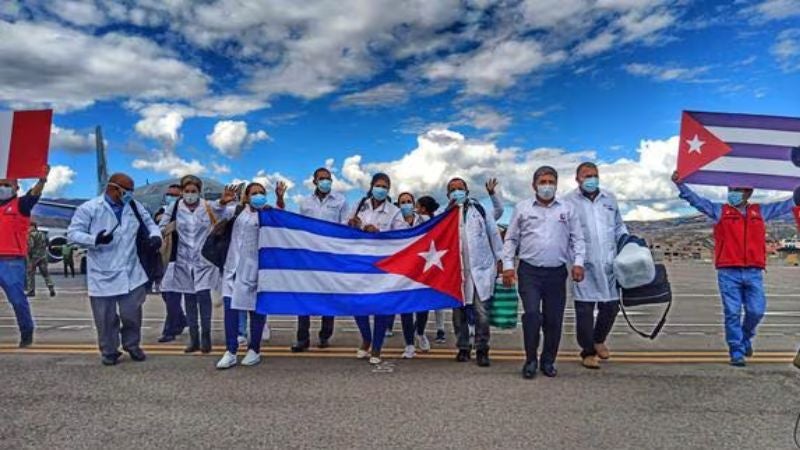 Gobierno anuncia llegada de 88 doctores cubanos
