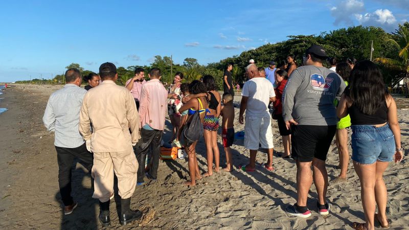 Menor de cuatro años muere ahogada en playa de El Porvenir, Atlántida