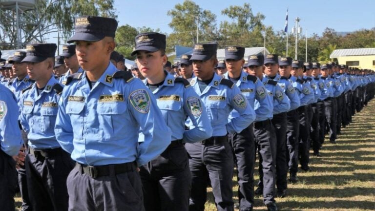 Registran casi mil funcionarios reintegrados a la Policía en 2023