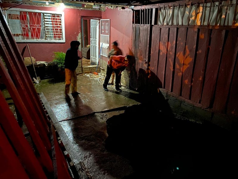 Se hunde el patio casa en colonia Reparto
