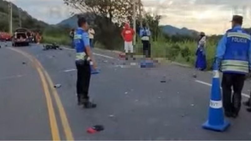 Accidente de moto deja dos personas muertas en Valle