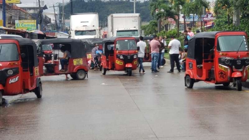 Mototaxistas protestan en Copán