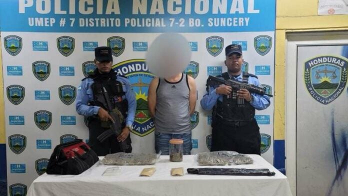 Profesor con marihuana en SPS