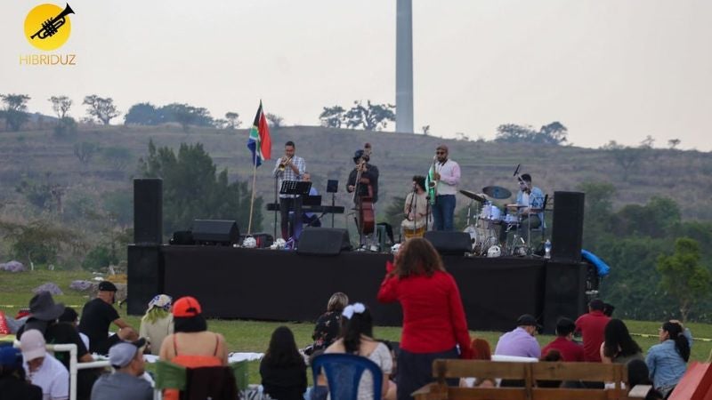 Grupo Hibruduz Jazz rinde culto a los mejores cantautores hondureños en EEUU