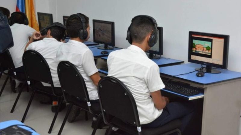 centros educativos con internet