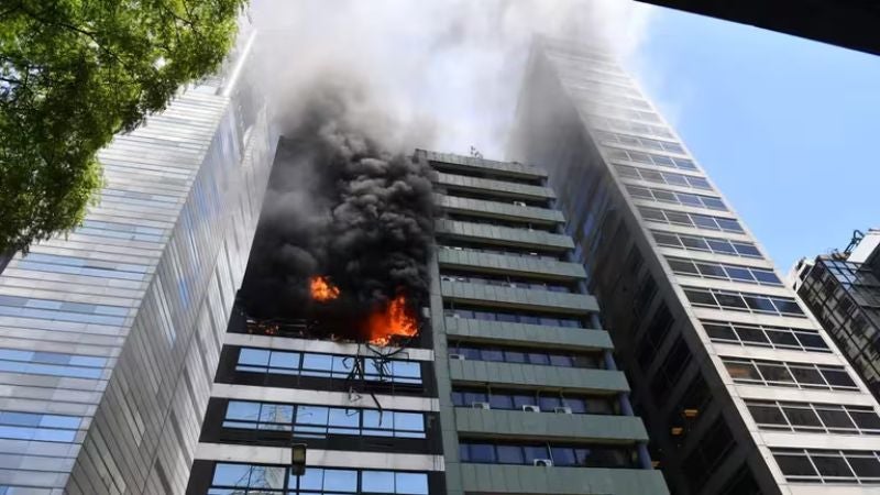 incendio en Ministerio de Trabajo en Argentina