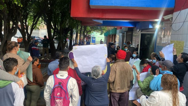Pacientes renales insisten en quedarse en Diálisis de Honduras