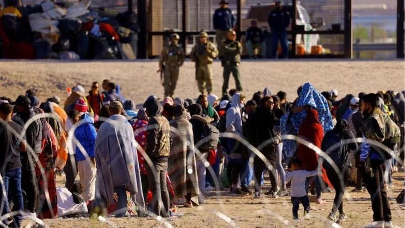 La Casa Blanca critica la nueva ley de Texas porque «deshumaniza» a los migrantes