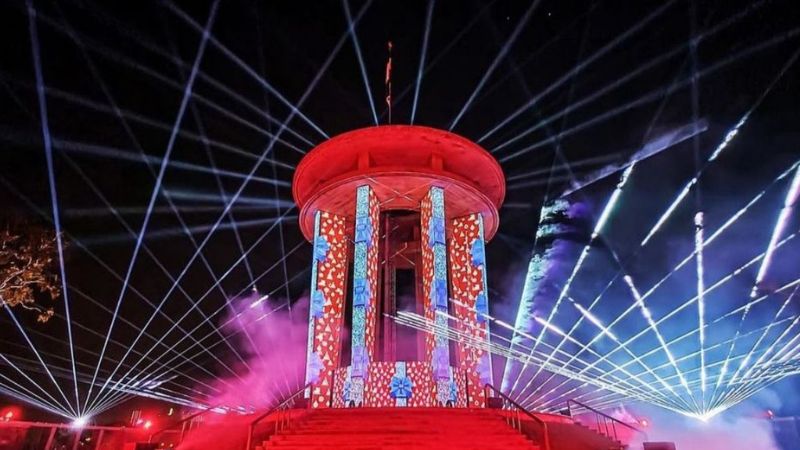 Show de luces en el cerro Juana Laínez