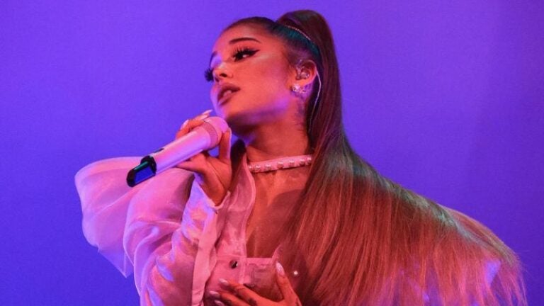 Ariana Grande anuncia nuevo álbum