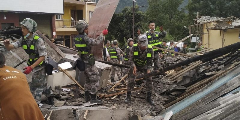 Al menos 111 muertos deja un sismo al noroeste de China