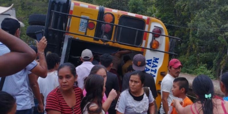 Registran al menos 16 muertos en accidente de autobús en Nicaragua