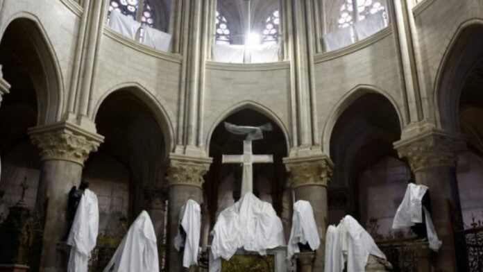 Catedral Notre Dame de París vitrales 