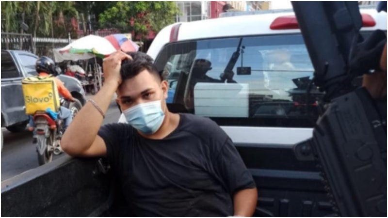 Abel Enrique Coto Orellana durante su detención.