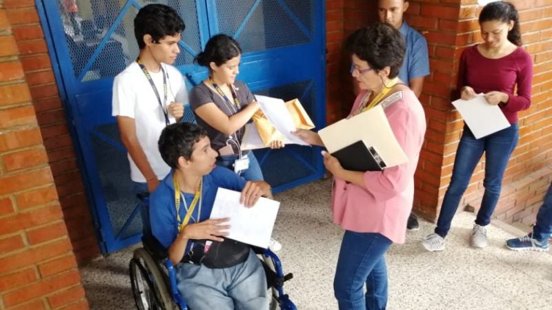 estudiantes con discapacidad UNAH 
