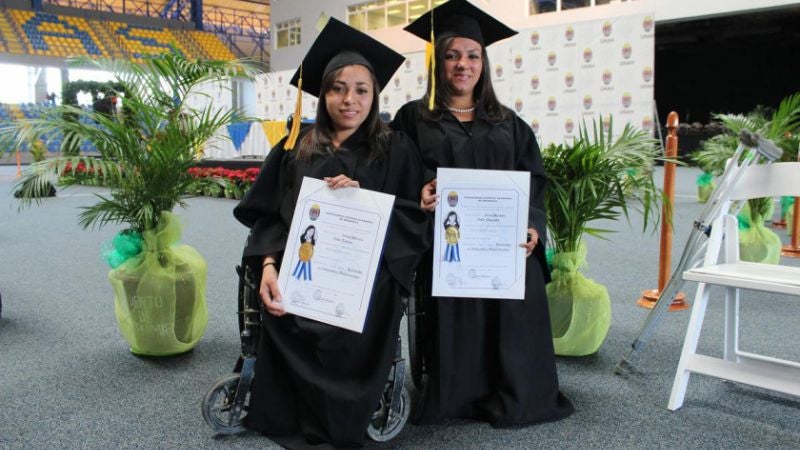 estudiantes con discapacidad UNAH