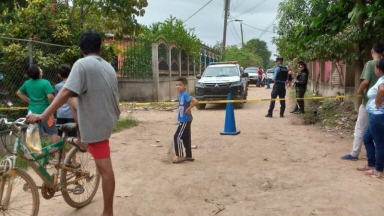 matan madre hijo Dos Caminos