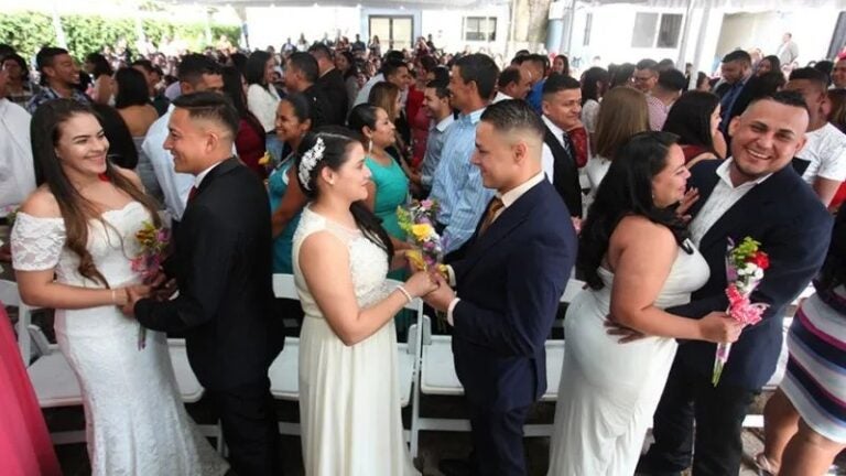 parejas bodas gratis TGU