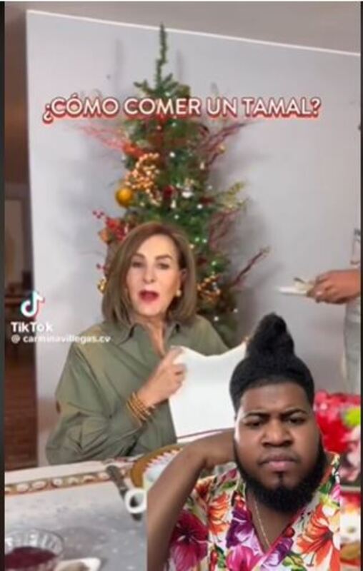 La More come tamal con Ketchup