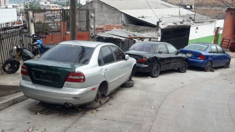 Vehículos chatarra abandonados Honduras