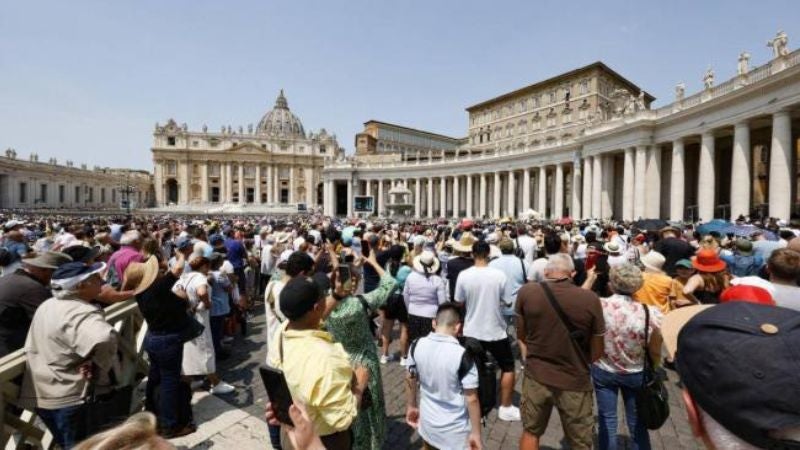 el papa recibe delegación de Vietnam