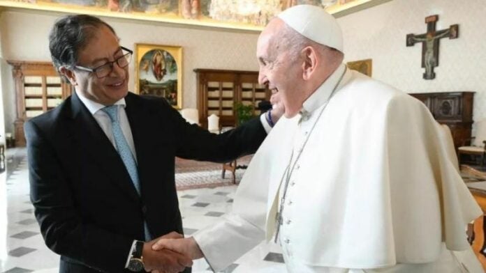 Gustavo Petro y el papa Francisco