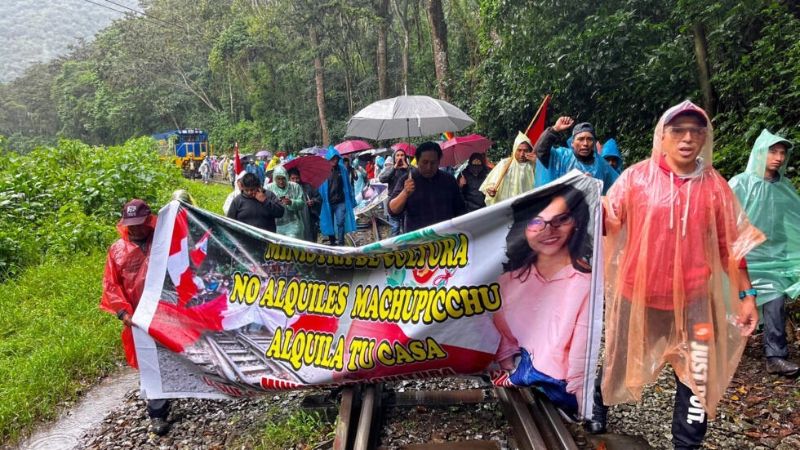 Pobladores levantan protestas en Machu Picchu