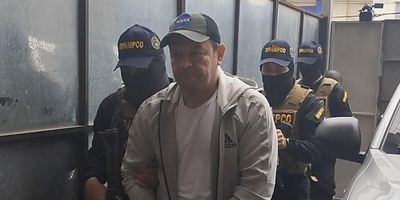 Dictan medidas sustitutivas a Óscar Castro, acusado por fraude en el INFOP