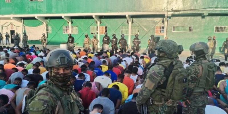 Descubren la fuga de 48 presos de una cárcel de Ecuador