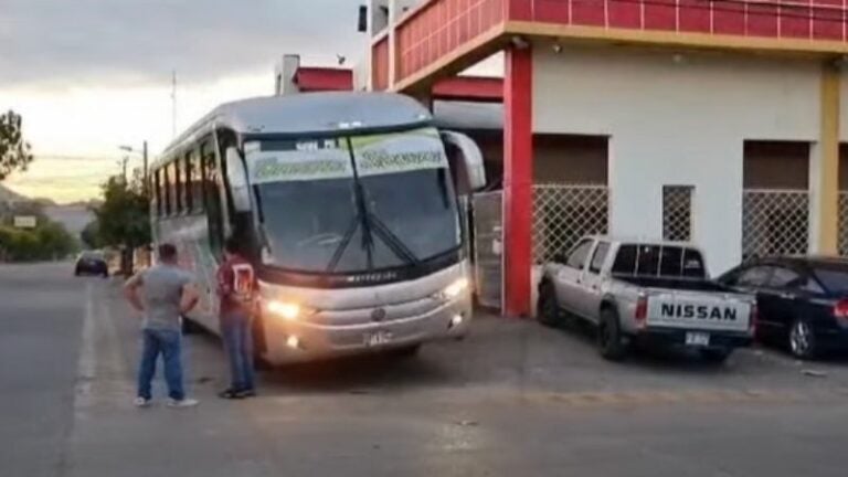 Cierran empresas de transporte en Choluteca por rechazar traslado a nueva terminal